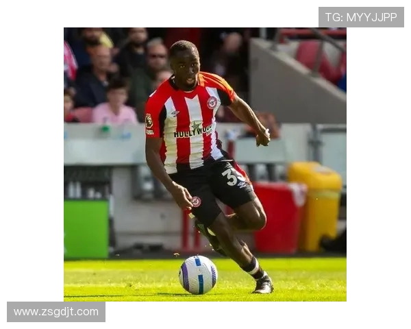 布伦特福德卡约德界外球惊艳英超